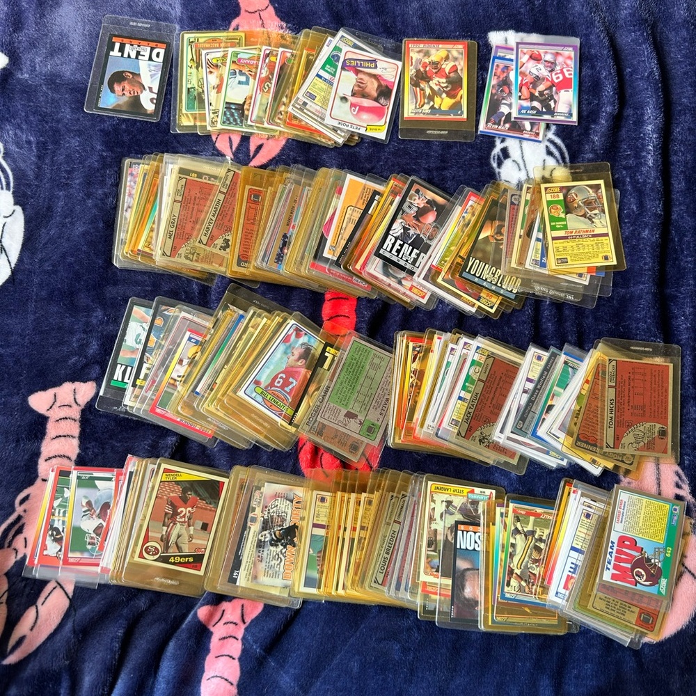 DM PRICES 1970-1990 Football and Baseball Cards 300+